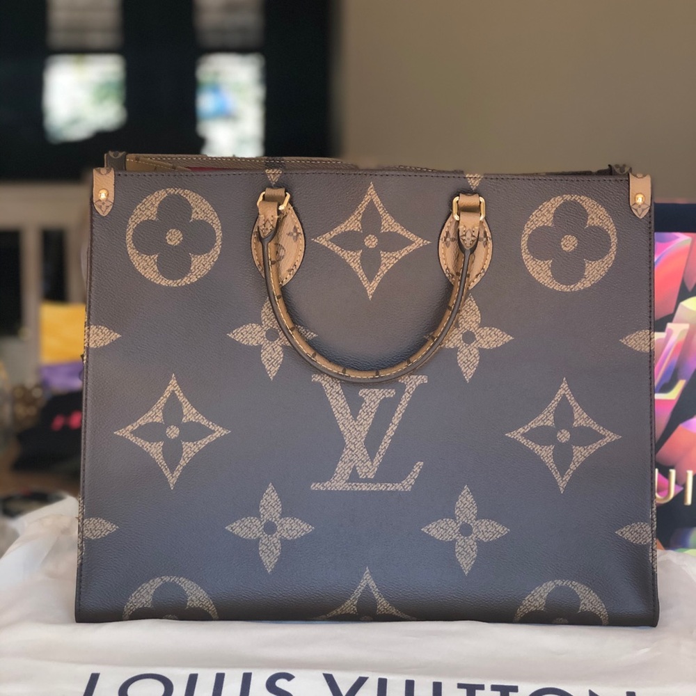 Louis Vuitton Onthego GM Tote Brand New! Authentic
